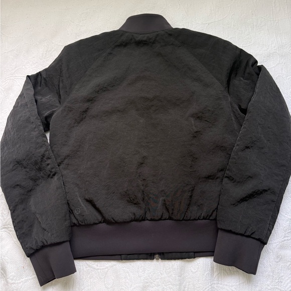 lululemon athletica Black Reversible Bomber Jacket with pockets size 6 - Picture 2 of 14